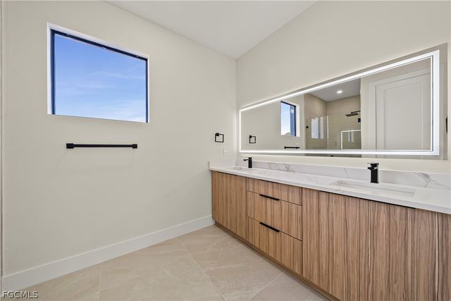 862 Nimitz BLVD, Lehigh Acres, FL 33974