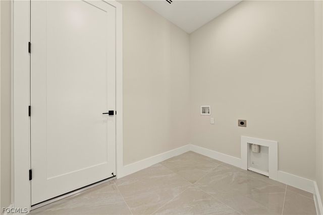 862 Nimitz BLVD, Lehigh Acres, FL 33974