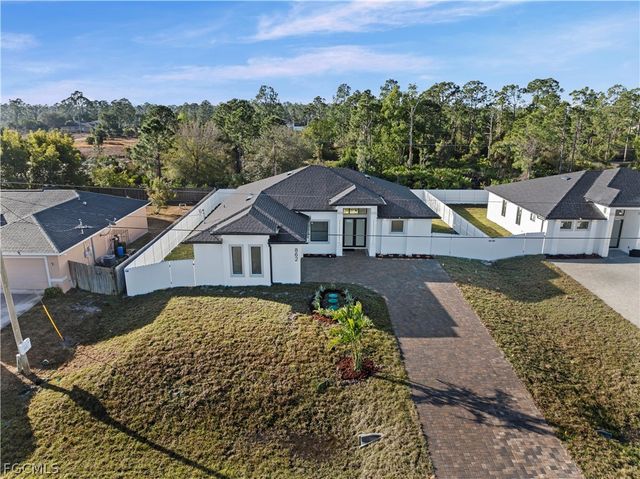 862 Nimitz BLVD, Lehigh Acres, FL 33974