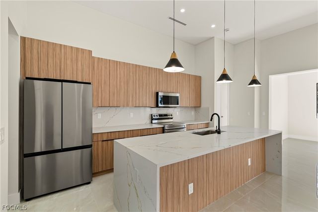 862 Nimitz BLVD, Lehigh Acres, FL 33974