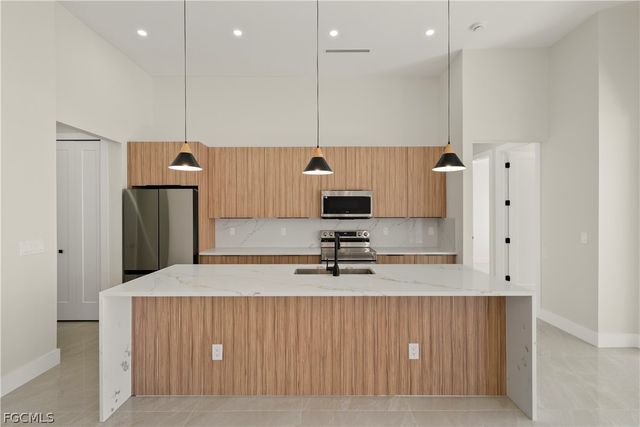 862 Nimitz BLVD, Lehigh Acres, FL 33974