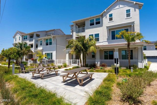 2364 Haley Point Drive 102, Ventura, CA 93003