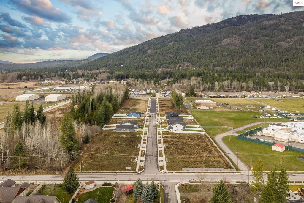 NKA Jersey St, Sandpoint, ID 83864 photo 4