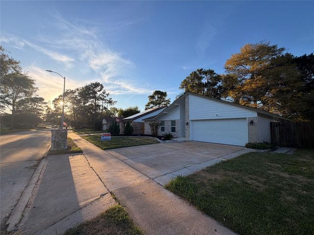 21422 Highland Knolls Drive, Katy, TX 77450