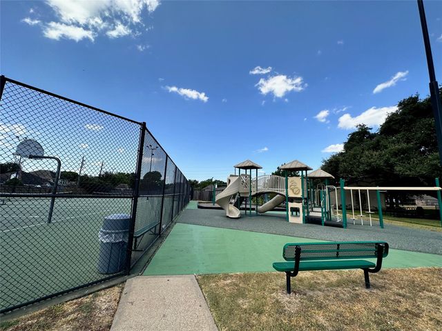 21422 Highland Knolls Drive, Katy, TX 77450