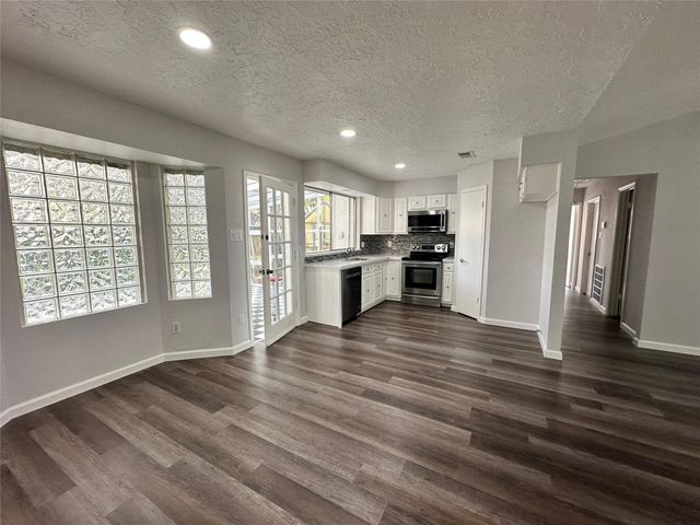 21422 Highland Knolls Drive, Katy, TX 77450