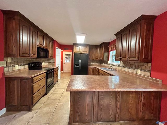 11576 Little Coffman Road, Lester, AL 35647