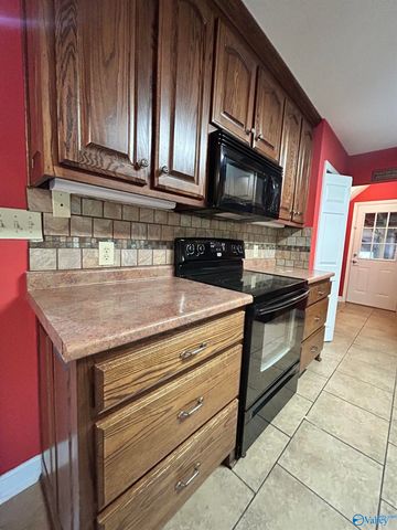 11576 Little Coffman Road, Lester, AL 35647