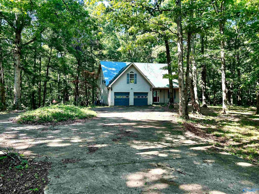 11576 Little Coffman Road, Lester, AL 35647