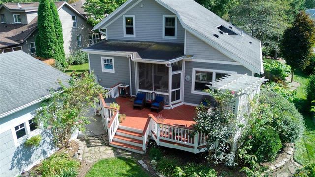 4207 Winnequah Road, Monona, WI 53716