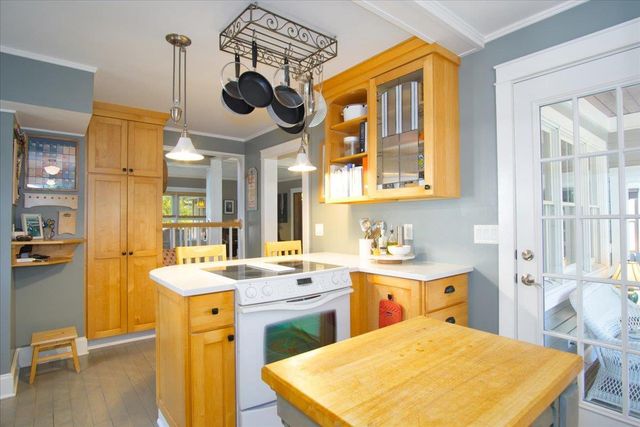 4207 Winnequah Road, Monona, WI 53716
