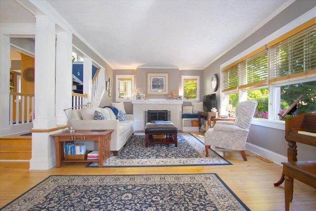 4207 Winnequah Road, Monona, WI 53716
