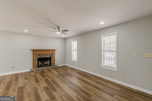 105 ASHFORD Drive, Dallas, GA 30132