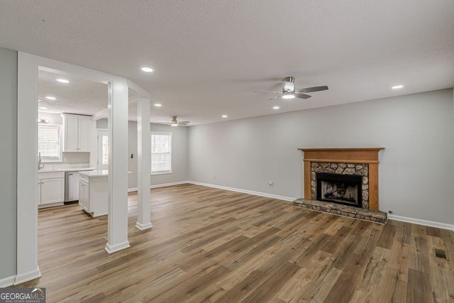 105 ASHFORD Drive, Dallas, GA 30132