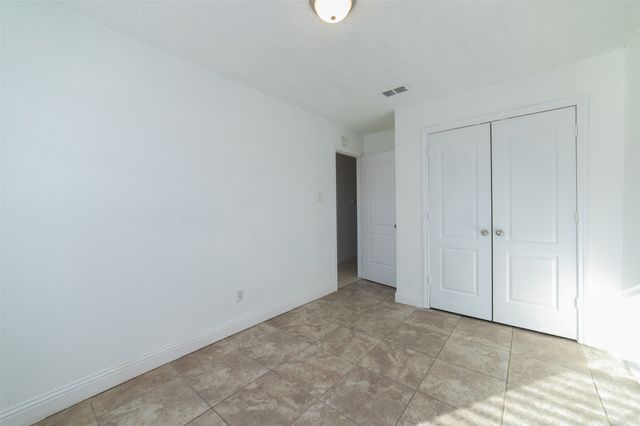 3844 Waldorf Street, Fort Worth, TX 76119