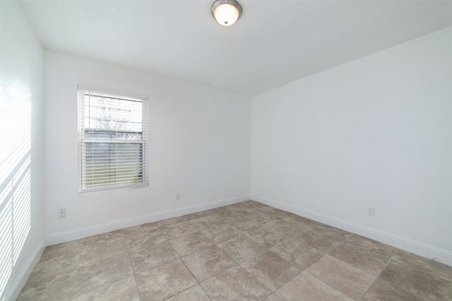 3844 Waldorf Street, Fort Worth, TX 76119