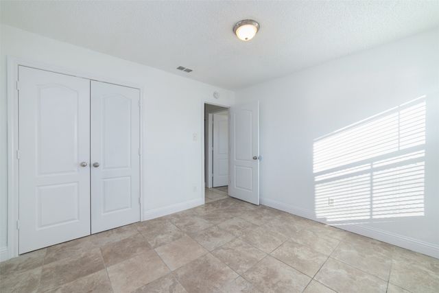 3844 Waldorf Street, Fort Worth, TX 76119