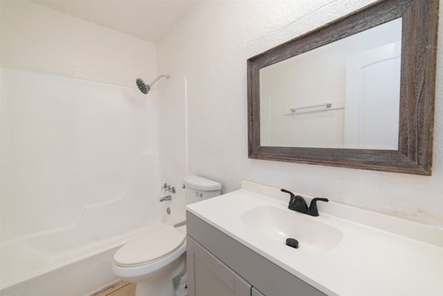 3844 Waldorf Street, Fort Worth, TX 76119
