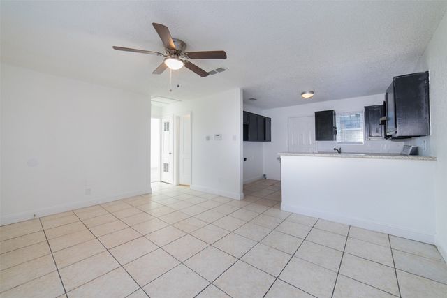 3844 Waldorf Street, Fort Worth, TX 76119