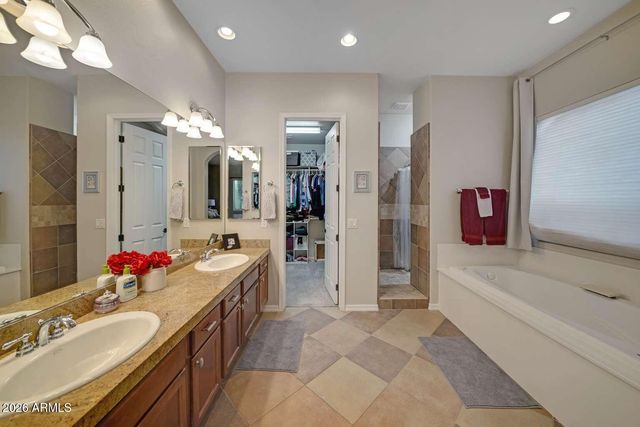 3978 E HASHKNIFE Road, Phoenix, AZ 85050