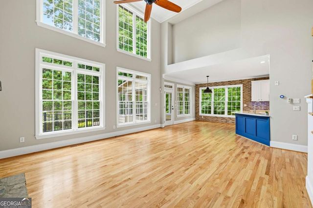 215 Lynwood Court, Roswell, GA 30075