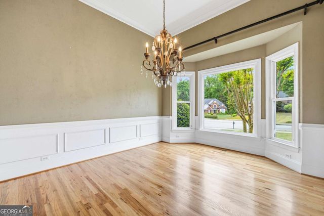 215 Lynwood Court, Roswell, GA 30075
