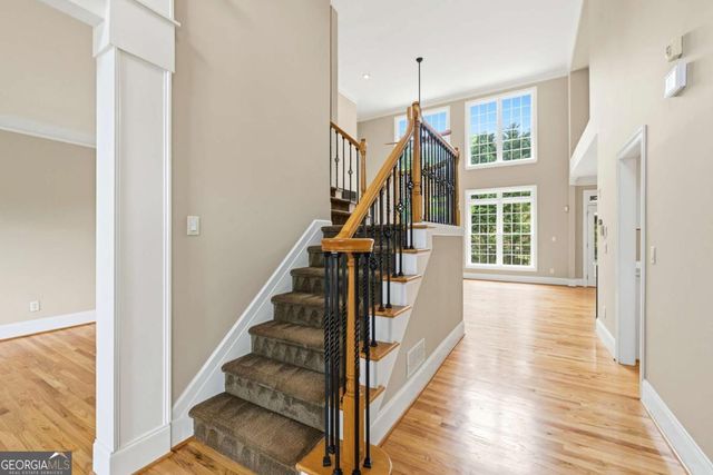 215 Lynwood Court, Roswell, GA 30075