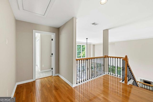 215 Lynwood Court, Roswell, GA 30075