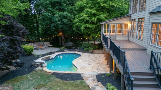 215 Lynwood Court, Roswell, GA 30075