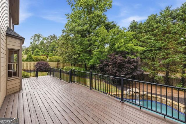 215 Lynwood Court, Roswell, GA 30075