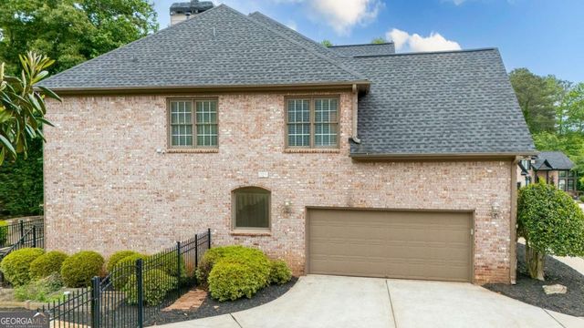 215 Lynwood Court, Roswell, GA 30075