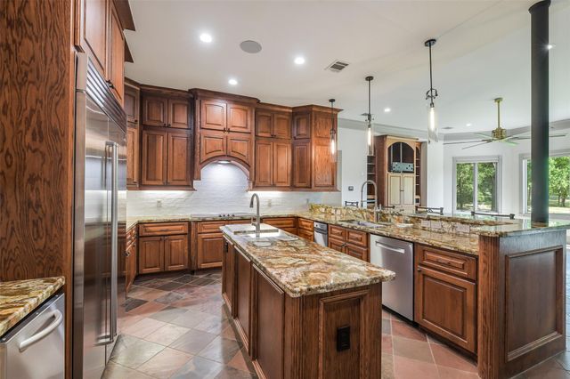 11410 Outpost Cove Drive, Willis, TX 77318