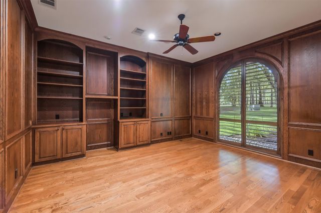 11410 Outpost Cove Drive, Willis, TX 77318