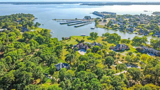 11410 Outpost Cove Drive, Willis, TX 77318