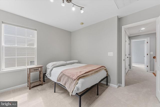 5439 BANTRY CT, Woodbridge, VA 22193