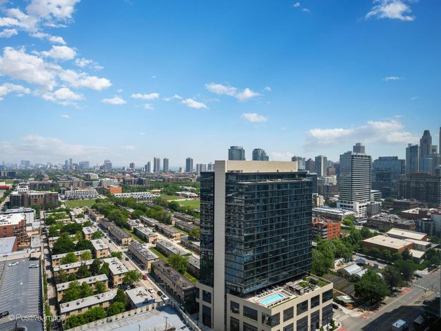 500 W Superior Street 1806, Chicago, IL 60654