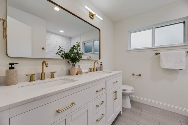 7412 E Northwest Highway 102, Dallas, TX 75231