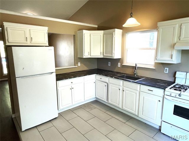 803 Silver Street, Alton, IL 62002