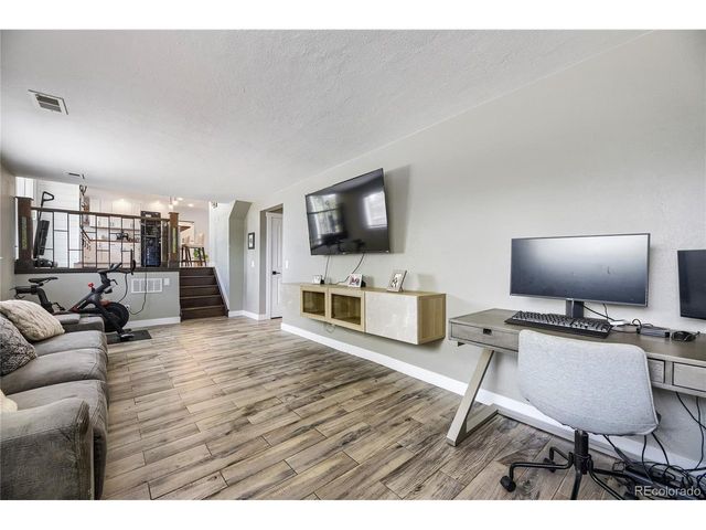 3036 S Biscay St, Aurora, CO 80013
