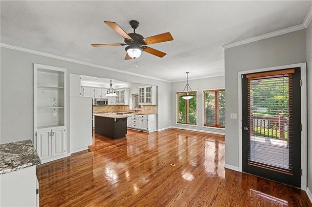 4301 SE Willow Place Court, Blue Springs, MO 64014