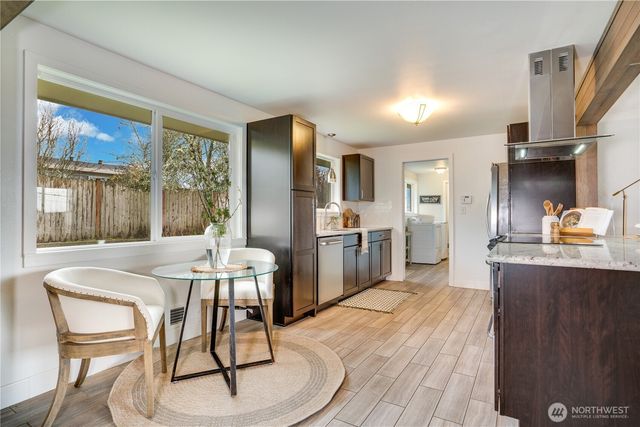 7138 N 17th Street, Tacoma, WA 98406