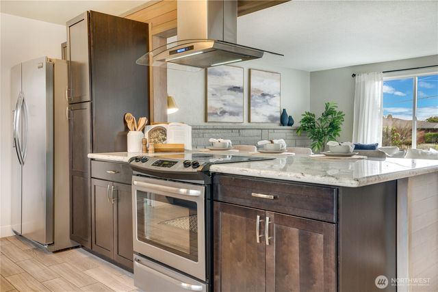 7138 N 17th Street, Tacoma, WA 98406