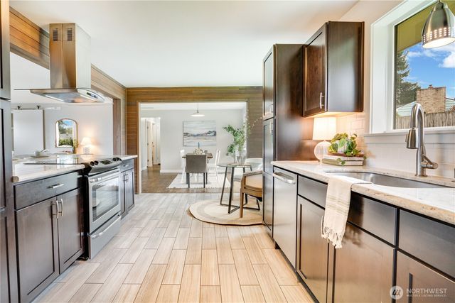 7138 N 17th Street, Tacoma, WA 98406