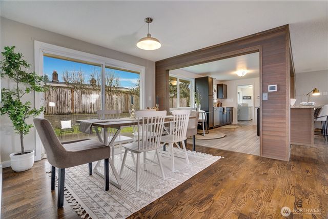 7138 N 17th Street, Tacoma, WA 98406