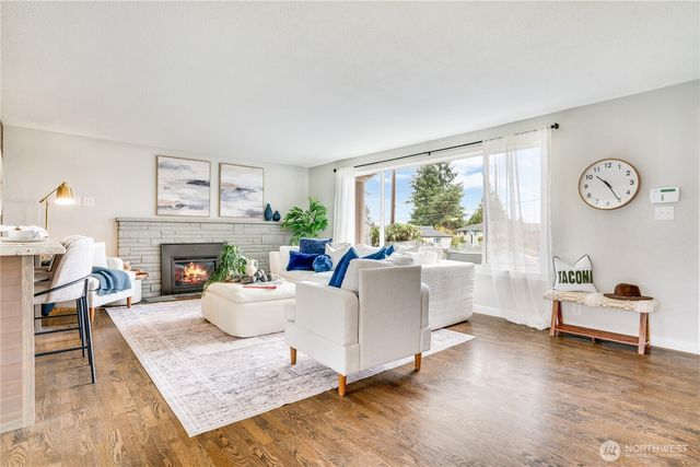 7138 N 17th Street, Tacoma, WA 98406