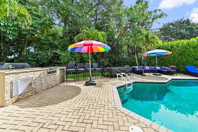 7165 Mariana Court, Boca Raton, FL 33433