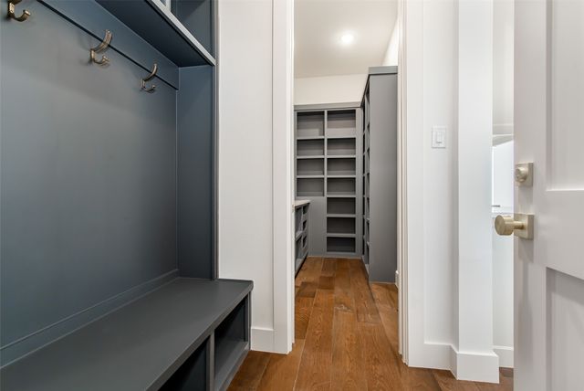 1107 Mount Auburn Avenue, Dallas, TX 75223