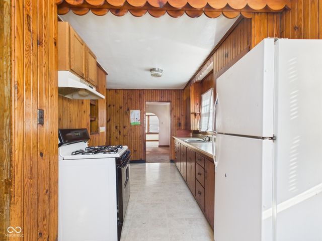 1525 Noble Street, Anderson, IN 46016