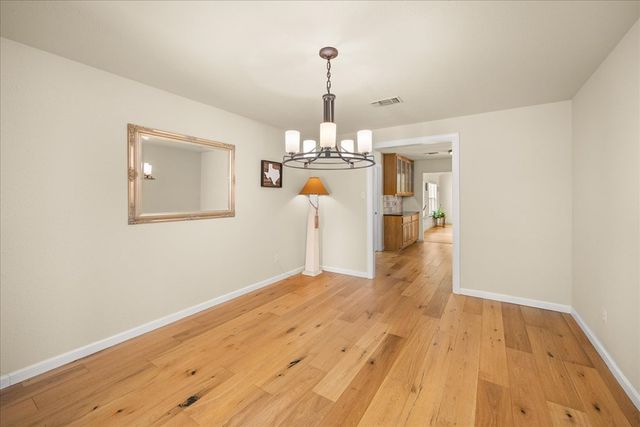 127 Camp Alzafar Rd, Boerne, TX 78006