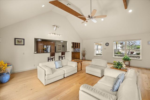 127 Camp Alzafar Rd, Boerne, TX 78006